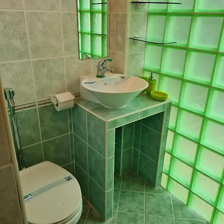 Koeroesparti Paradicsom بيت للعطل *