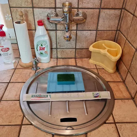 Koeroesparti Paradicsom * سزارفاس