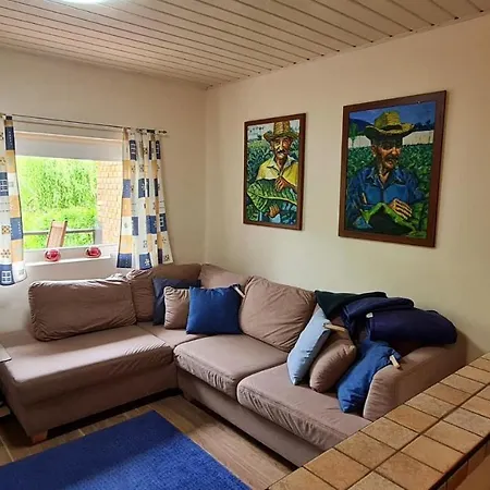 Koeroesparti Paradicsom سزارفاس