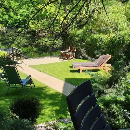 Koeroesparti Paradicsom سزارفاس